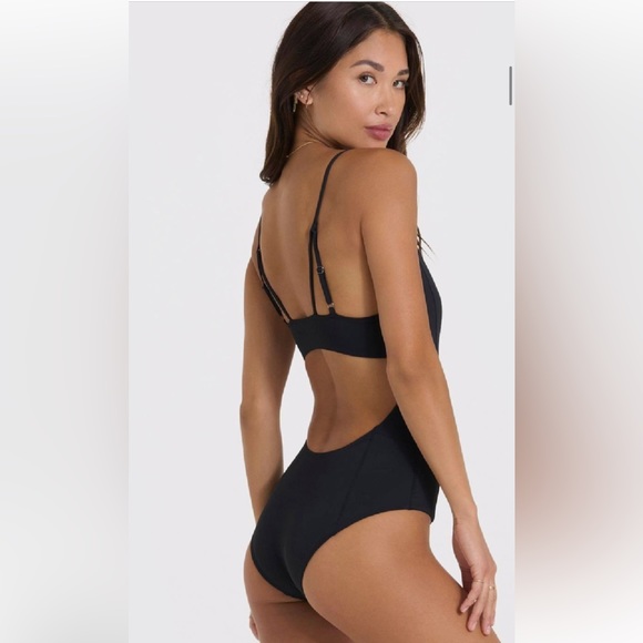 NWT Vuori Dune onepiece - Picture 2 of 11